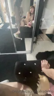 查看 “让我们保持那些驼峰一天的氛围！("Let's keep those hump day vibes going!! \nHave you seen this one yet?! \n@daddysjuiced") 的详细介绍与播放