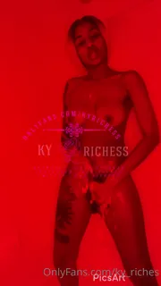 91视频官方收录：“你会和我一起洗澡吗？”("Would U Jump In The Shower With Me