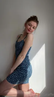 91视频推荐：“尝试穿一些新礼服，我前几天得到了：d \ n \ nhere是第一个”("Trying on a couple new dresses I got the other day :D\n\nHere’s the first one") 手机在线播放