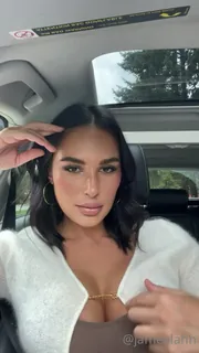 “你不想看到这张漂亮的脸对做坏事”("Don’t u wanna see this pretty face do bad things") - 高清流媒体极速加载