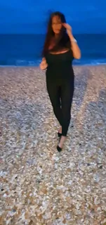 正在播放：“海滩和梦想第3部分性感的部分，当我蠕动#nake #naked and #strip在海边的石头上#strip”("Beaches and dreams part 3 the sexy part as i wriggle #naked and #strip on the stones by the sea") (全网精选频道)