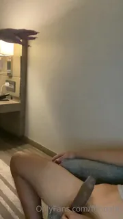 “新的Bloopers/bts！❤️❤️❤️❤茅qul \ in \ model： @xd0009 @jadeisbae420("New bloopers/bts! ❤️❤️❤️❤️ Leave a like if this made you smile!\n\nModel: @xd0009 @jadeisbae420") 玩家亲测好评资源