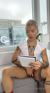 “提示7美元的完整女性视频$ 7！quy！娘不得不剥离和暨我变态的老师获得一些额外的学分并通过了课……您以前见过一个扩大的阴蒂吗？ - 高清在线观看