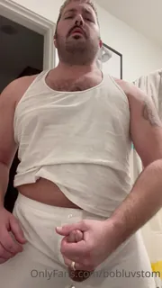 查看 “在夜晚起床！！”("Got up in the middle of the night horny!!") 的详细介绍与播放