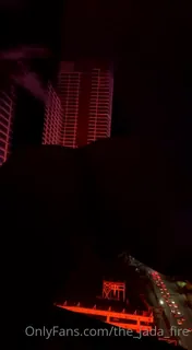 “明天拍摄的预览……你准备好了吗？”("Preview of tomorrow’s shoot …are you ready?") - 高清在线观看