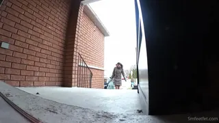 91视频推荐：“这是\ \”中的第一个选择您自己的巨人冒险\”系列。你是一个很小的人，已经渗透了我的房子，当我去我的一天时，你找到了一个可以躲藏和监视我的地方。以下情节，您将选择我与您互动或保持不知道的方式。您只能解锁自己喜欢的路（友好，残酷或不知道）或观看全部3。这是免费的介绍。生活... \“开始您的冒险。("This is the first in the \"Choose you own Giantess Adventure\" series. You're a Tiny who has infiltrated 手机在线播放