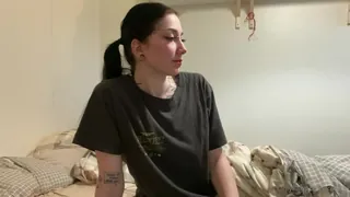 “ tattoo-和刺穿的tour tour tour tour \ nsome问，我送达！大声笑\ n你想什么？”("✨ Tattoo- & Piercing-Tour ✨\nSome of you asked and I delivered!\nI’m showing you all my tattoos and piercings which I currently have. I’m telling you who made them and try to remember when I got  - 高清在线观看