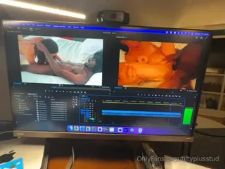 查看 “我应该离开这个场景吗？编辑@suzannehollyvip和她的新朋友 @derkdiggler904-视频删除的新视频。("Should I leave this scene  的详细介绍与播放