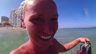 “加入我的水……水肺潜水……等等： - ）...你不会后悔的亲爱的！！！("Join me under water... scuba diving...and more :-)...you'll not regret it darling!!! xoxo") 玩家亲测好评资源