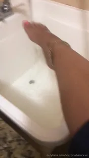 91视频官方收录：“你爱脚爸爸吗？”("Do you love feet daddy?")