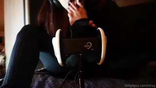 91社区热议作品：“你能比我吮吸我的脚趾吗？：P”("Can you suck my toes better than me? :P") 实拍