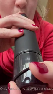 “请用我的嘴巴爸爸，我一直很糟糕”("Please use my mouth DADDY, I’ve been bad") - 高清在线观看