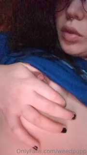 91社区热议作品：“听到你们都喜欢乳白色的胸部吗？”("heard y'all like milky boobs?") 实拍