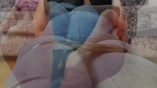 91社区热议作品：“堵嘴..脚凯莉被粘住了。”("Gagged..Bare foot Kellie gets taped up..") 实拍