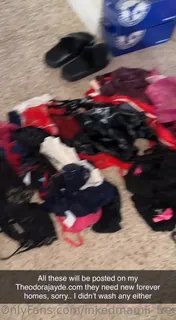 “谁想要一些？他们已经穿了几次了，从未洗过 玩家亲测好评资源