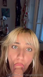 91视频官方收录：“这是一个月在一起