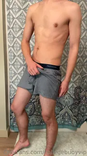 全网精选题材必看：“有一段时间没做过其中之一”("Haven’t made one of these in a while") 封面图