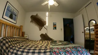 查看 “原始镜头：爸爸的家庭水疗中心，侧凸轮第1部分”("RAW FOOTAGE: Papa's Home Spa Treatment, side cam part 1") 的详细介绍与播放