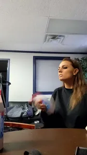 91社区热议作品：“你们！我能够恢复它！！！！！！！！！！！！！！！！！！！！！！！！！！！！！！！！！！感谢他所做的/找到他的其他可用拍摄，您可以这样做。e\ n \ n*编辑*这是肯尼斯的东西。 实拍