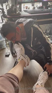 “为我感到高兴。轻松我最喜欢的Air Max Plus。 - 实时更新的高清全网精选资源