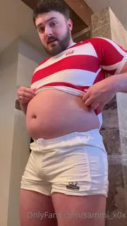 【全网精选】“大加橄榄球球员”("The big beefy Rugby player") 现场高清截图