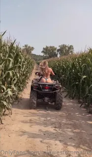 “ @midwestemma 优质原创视频在线直达