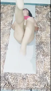 “透明连裤袜，第二部分。\n - 实时更新的高清全网精选资源