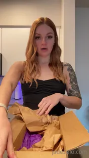 91视频官方收录：“坏龙拆箱！还有2张与我的收藏一起拍摄的2次拍摄哈哈”("Bad dragon unboxing! 2 more to film with 