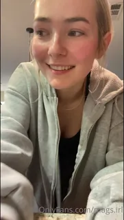 “有些人出于一个或另一个原因错过了第一天，所以这是整天，而不仅仅是亮点，照片和视频。”("Some people missed the first day for one reason or another so here’s the full day, not just the highlights, both pics and videos.") 最新更新资源合集