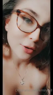 91视频推荐：“他妈的我是那么角质RN。 手机在线播放