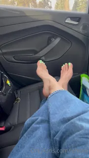 全网精选高分作品推荐：“只是谈论胡说八道，脚看起来很可爱