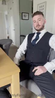 91视频推荐：“我必须在休息时看一些东西。”("I’ve got to watch something on my break  手机在线播放