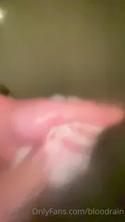 91视频推荐：“谁喜欢看着我的大女孩公鸡在慢动作中爆发一个巨大的坚果？ 手机在线播放