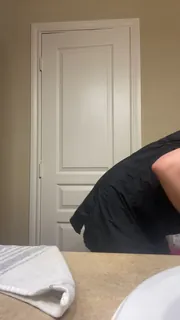 【全网精选】“流于2023年6月1日开始，02:23 AM \ n \ N \ Night Night Time❤️”("Stream started at 06/01/2023 02:23 am\n\nNight night time ❤️") 现场高清截图