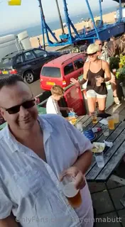 “你能和屁股聚会吗”("Could you party with the Butt") 优质原创视频在线直达