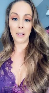 查看 “我很抱歉！DM我，让我弥补你！”("I'm so sorry guys! DM me and let me make it up to you!!") 的详细介绍与播放