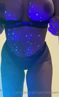 91视频官方收录：“脱衣舞和手淫视频，请检查您的DMS BBS”("Strip tease and masturbation video coming ur way , check ur DMs bbs")