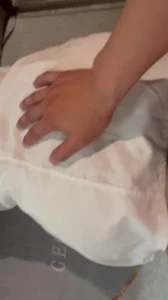 91社区热议作品：开门操骚货护士 实拍