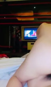 门头沟性感人妻，在晨光饭店肏很骚 - 高清在线观看
