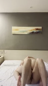 自拍大屁股 - 1080P超清画质展示图