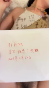 91视频推荐：[原创] 情侣自拍，开头自拍达人验证。 手机在线播放