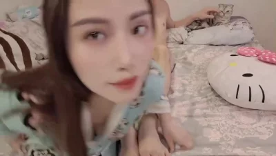 【全网精选】大神约炮女神白月光，完美女神 一脸纯情 全身都超嫩超好看，每次和她做 现场高清截图