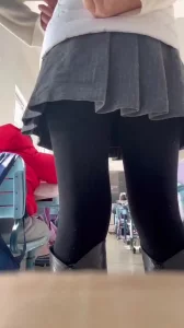 母狗老师越来越大胆了，监考时拍视频露出珍珠骚内给我看 - 高清在线观看