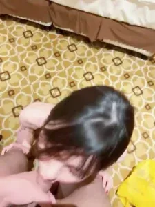 “射我嘴里我要吃精液快给我”已婚少妇淫荡无比对白刺激 手机浏览器流畅观看预览