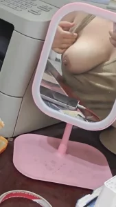 正在播放：坦克有偿自拍希望有哥哥疼我 (全网精选频道)