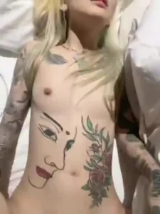 尻了一个满背纹身的精神小妹，对这种就是狠狠地干 玩家亲测好评资源