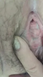 91视频官方收录：骚妻大肥逼