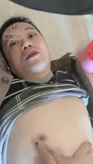 黑靴踩脸 口水 虐乳 舔脚  - 实时更新的高清全网精选资源