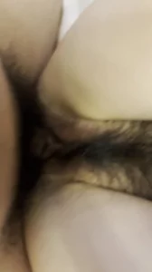 女友的骚穴每次都把肉棒包裹得很好。 手机浏览器流畅观看预览