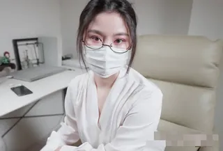 為了讓學生考出好成績而幫學生足交的老師-Nana 完整无删减版在线看